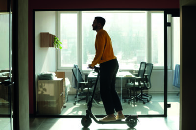 E-Scooter-Explosion im Homeoffice ist kein Arbeitsunfall